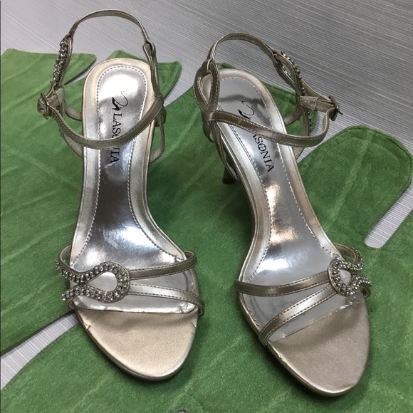 Appears as New Gold Heels by Lasonia - Picture 4 of 7